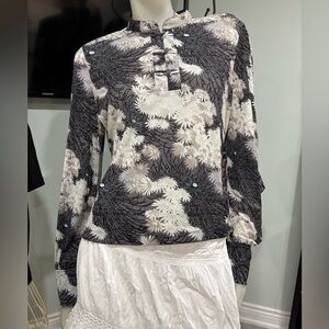 2/$15 MEXX Vintage Asian-Inspired Floral Mesh Top - XL - Grey & White Boho
